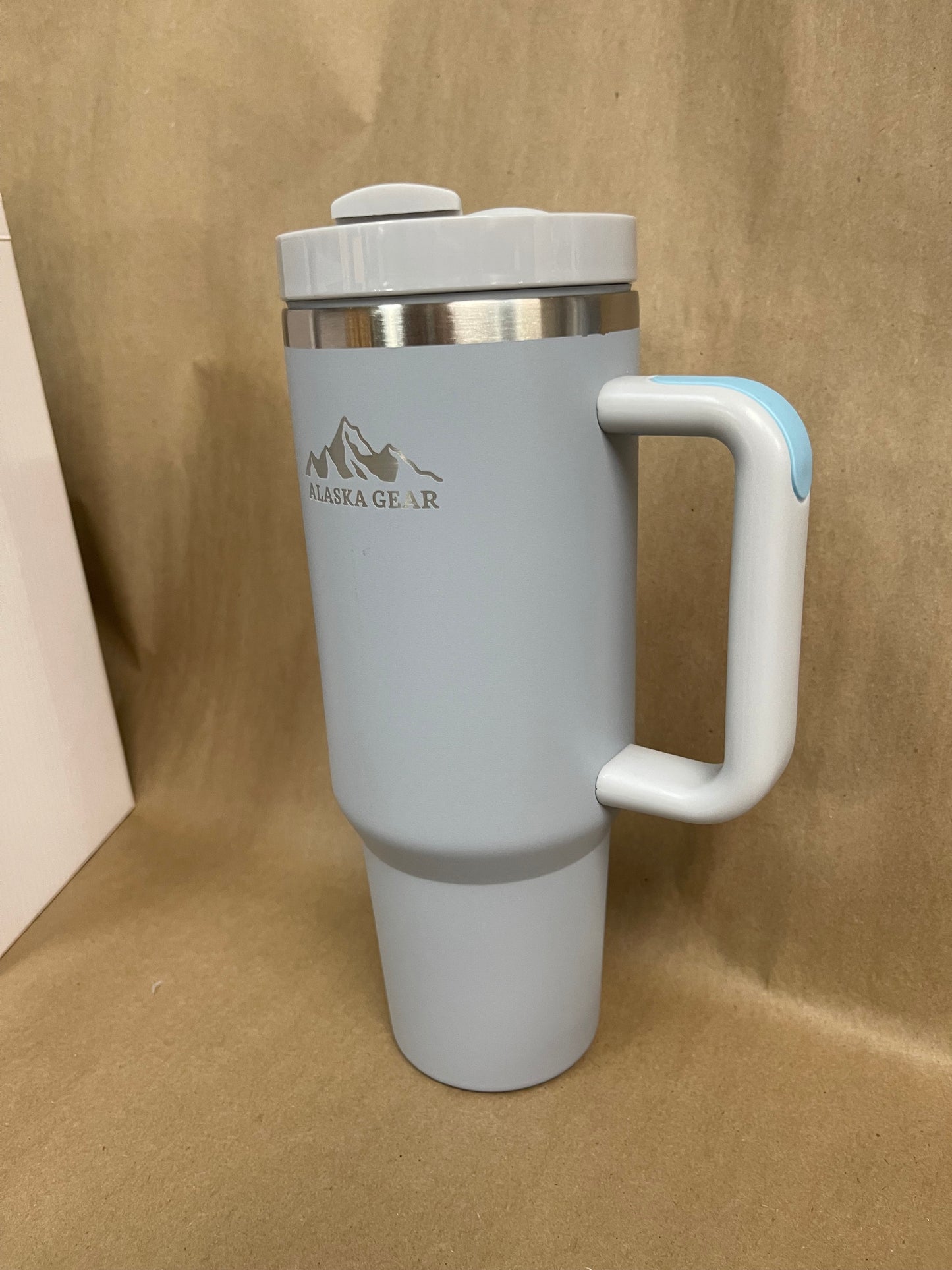 40 Ounce Tumbler w/Handle Grey